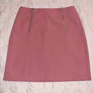 Loft A-Line pencil skirt in light pink.